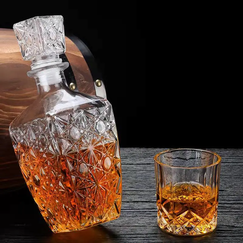 700 Ml Clear Lead Free Crystal Elegent Round Whiskey Decanter Set
