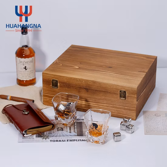 500ml 700ml Super Flint Glass and Wooden Material Plane Shaped Customized Whiskey Decanter Set Shape of Helicopter